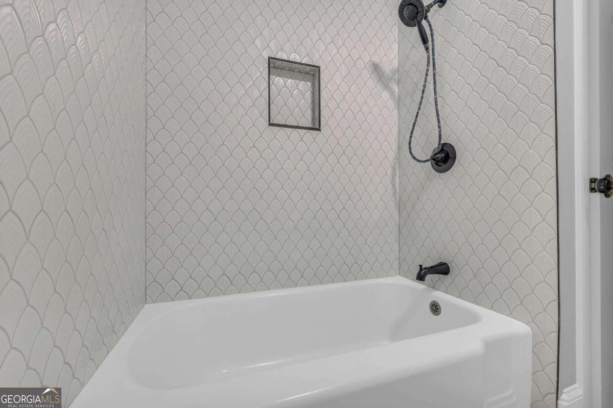 590 Highland Avenue Athens - 24