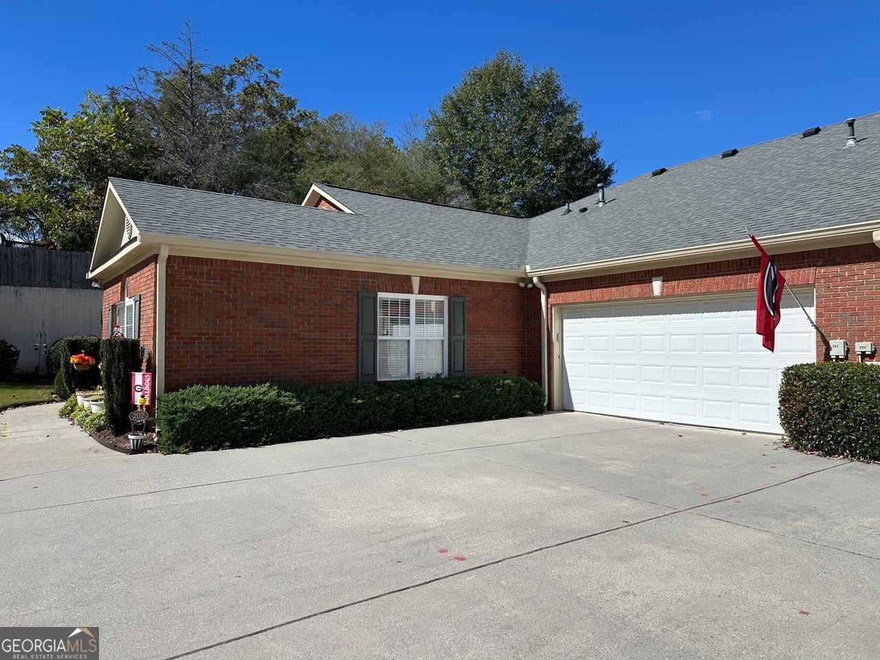119 Holiday Buford - 19