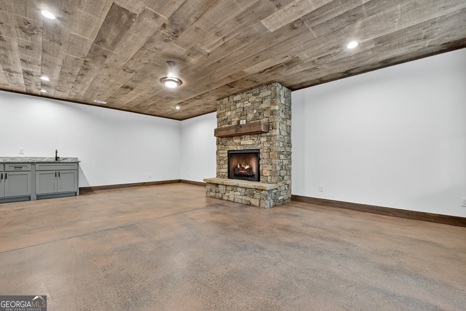 201 Plantation Lane Blue Ridge - 30