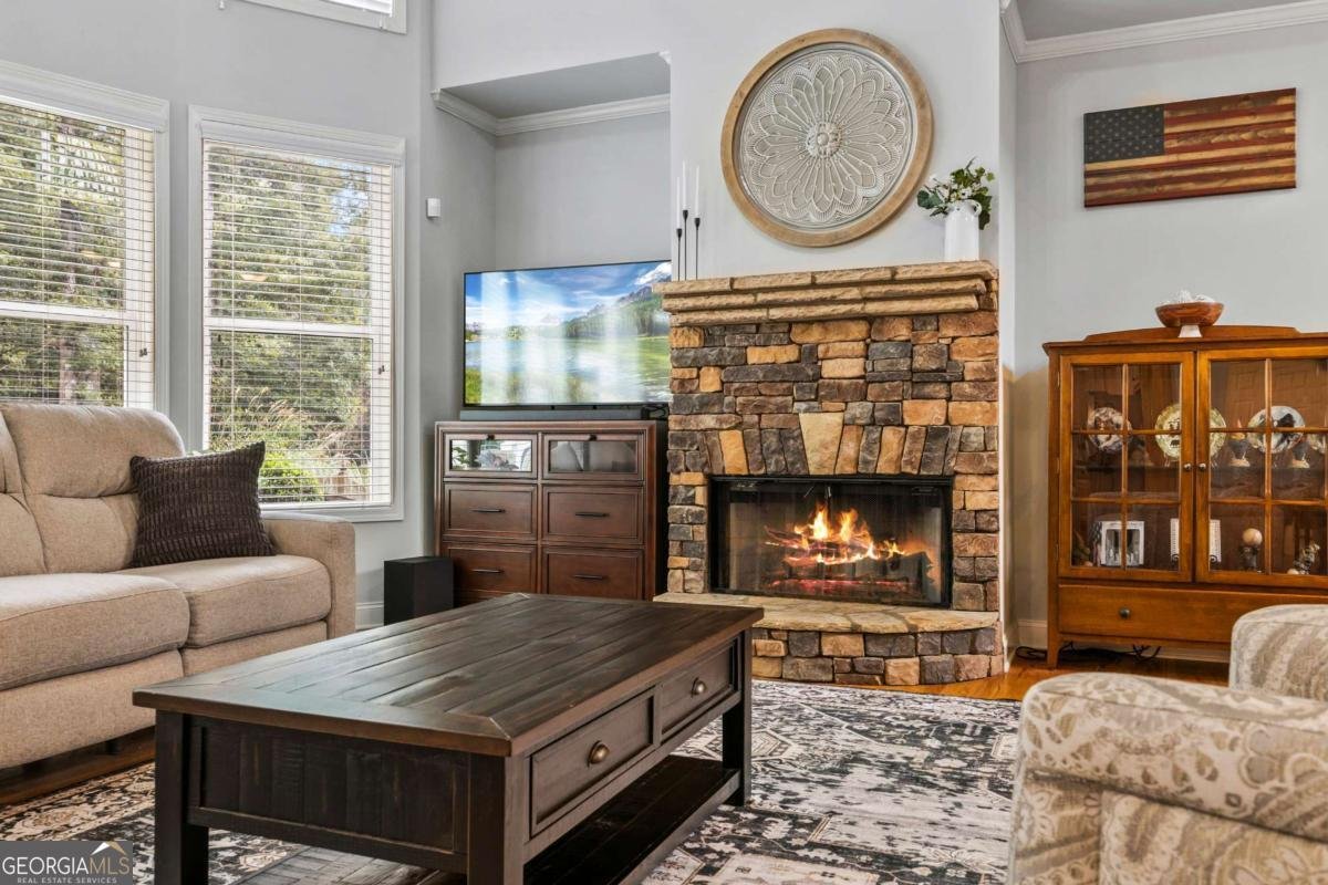 345 Southampton Circle Hoschton - 16