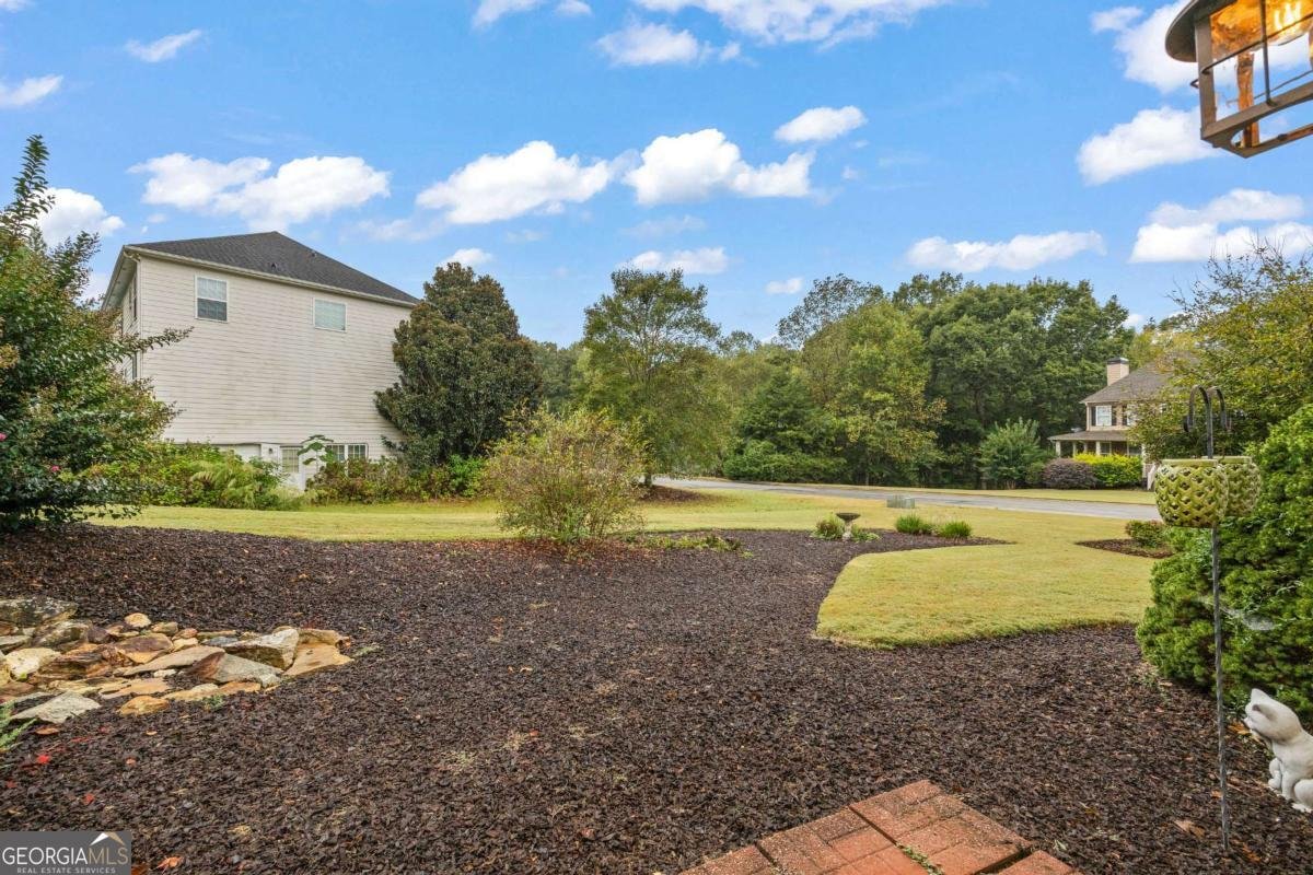 345 Southampton Circle Hoschton - 38