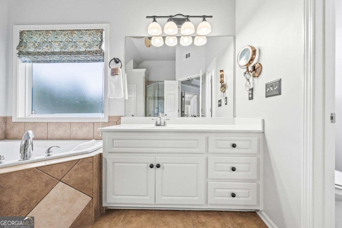 345 Southampton Circle Hoschton - 53