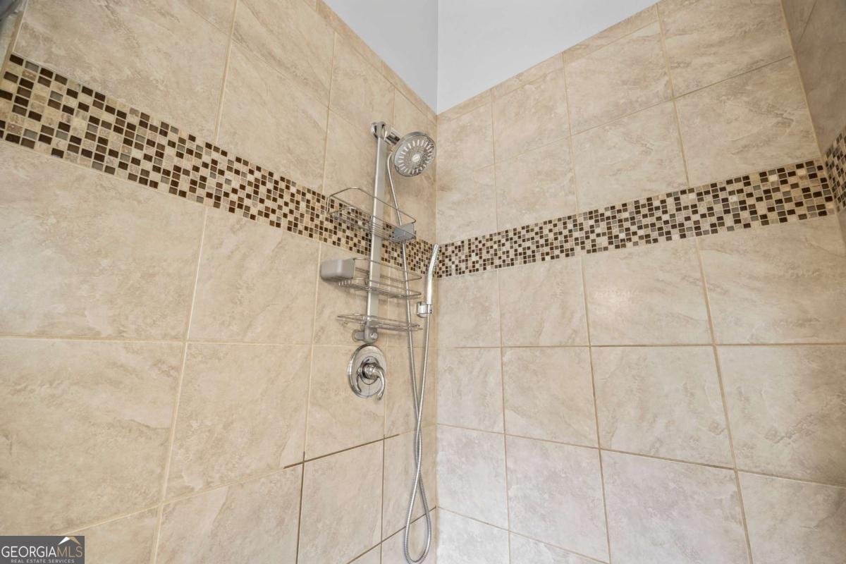 345 Southampton Circle Hoschton - 56