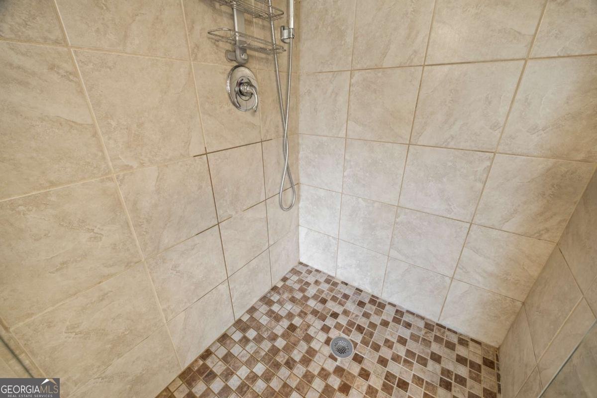 345 Southampton Circle Hoschton - 57