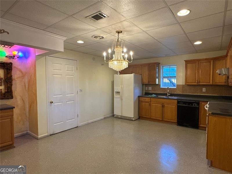 222 BLACK BIRCH Pass Lilburn - 10