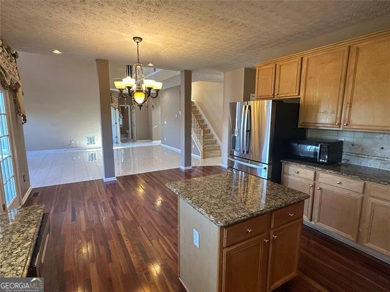 222 BLACK BIRCH Pass Lilburn - 25