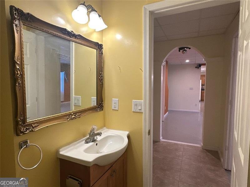 222 BLACK BIRCH Pass Lilburn - 3