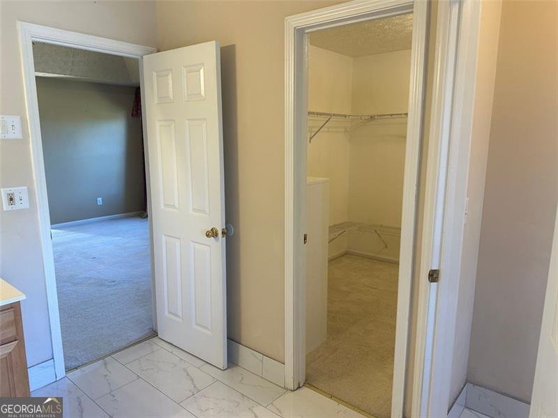 222 BLACK BIRCH Pass Lilburn - 62