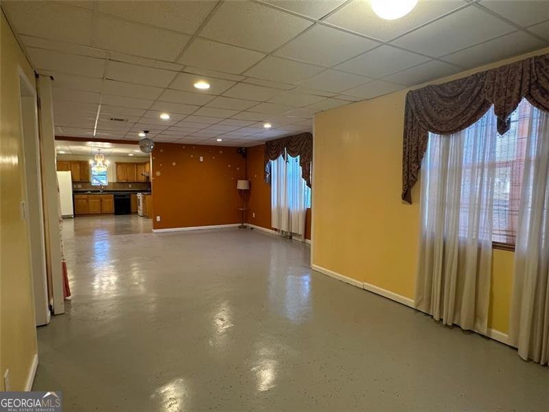 222 BLACK BIRCH Pass Lilburn - 73