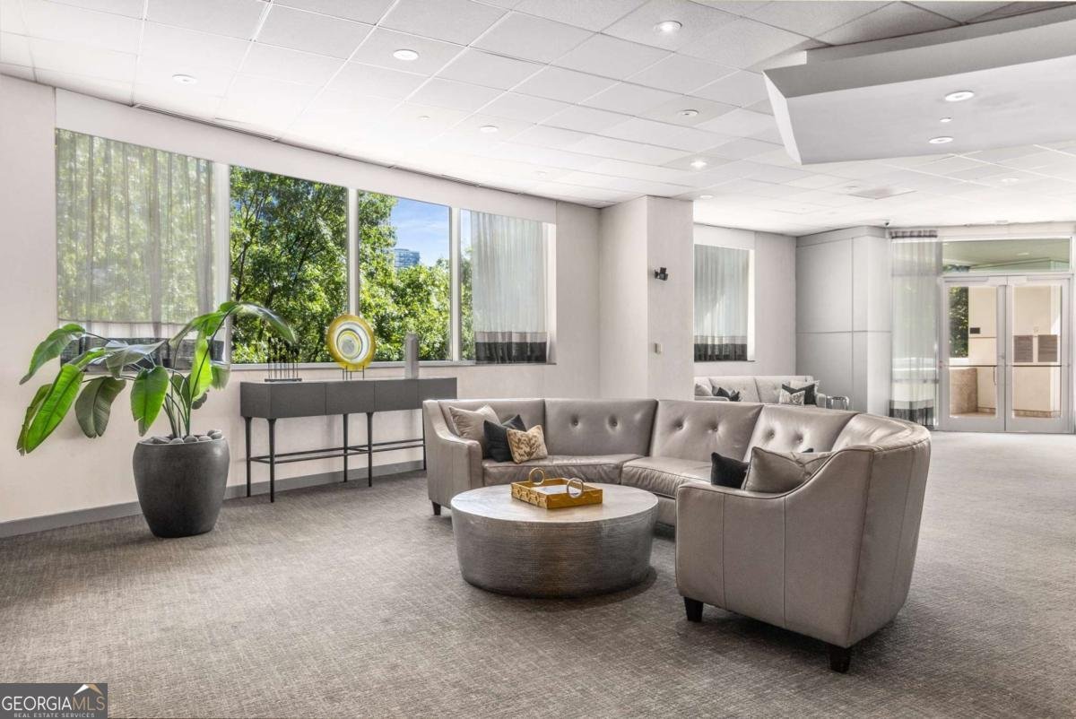 3338 Peachtree Road Atlanta - 16