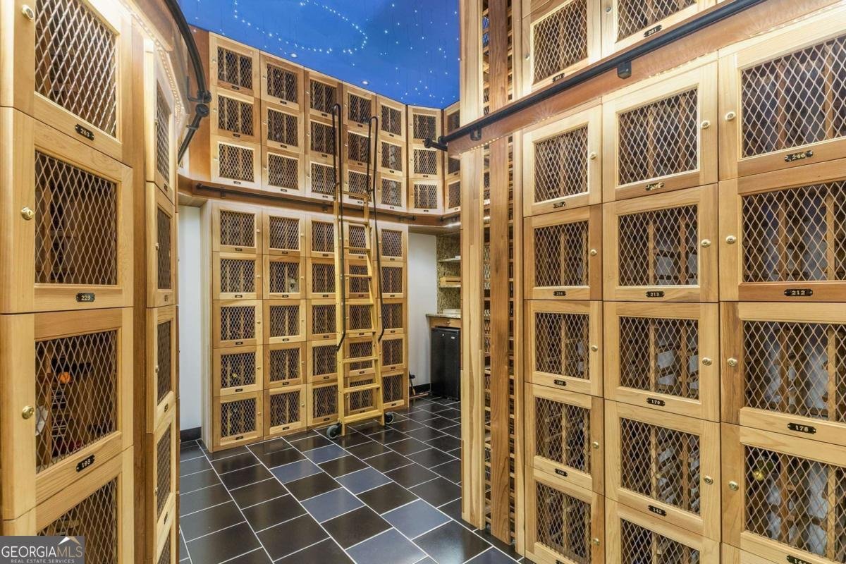 3338 Peachtree Road Atlanta - 17