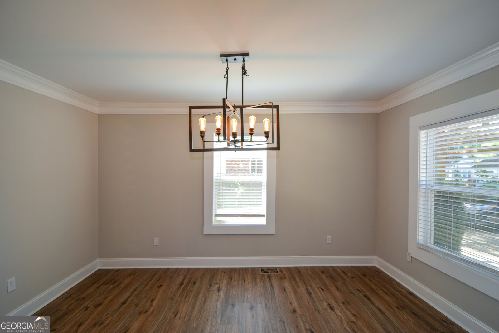 3164 Harris Drive East Point - 13