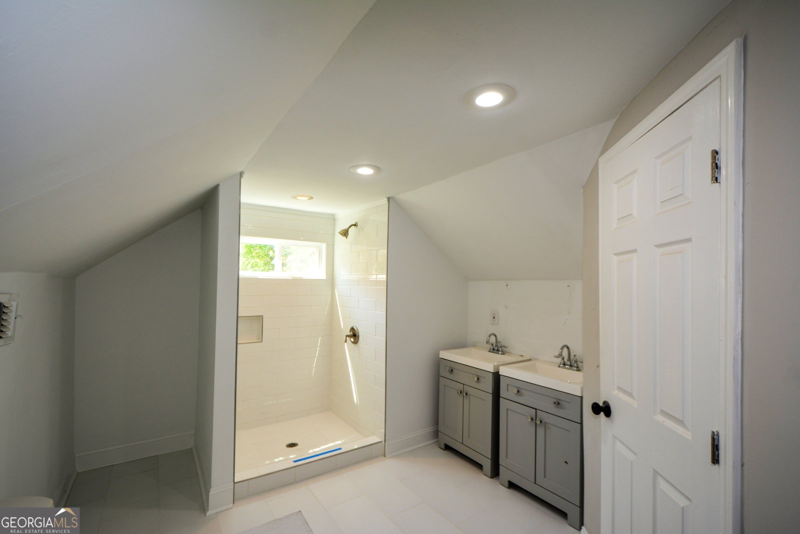 3164 Harris Drive East Point - 31