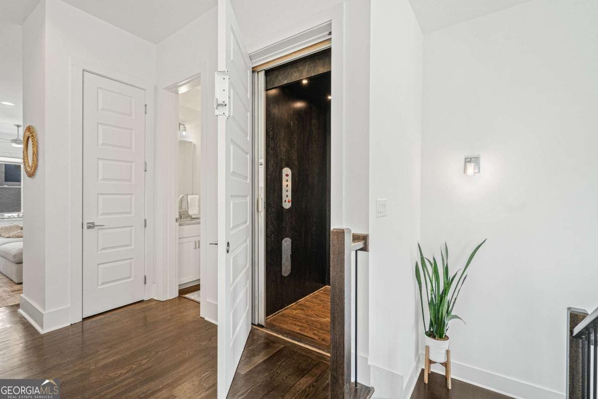 1801 Huntington Hills Lane Atlanta - 11