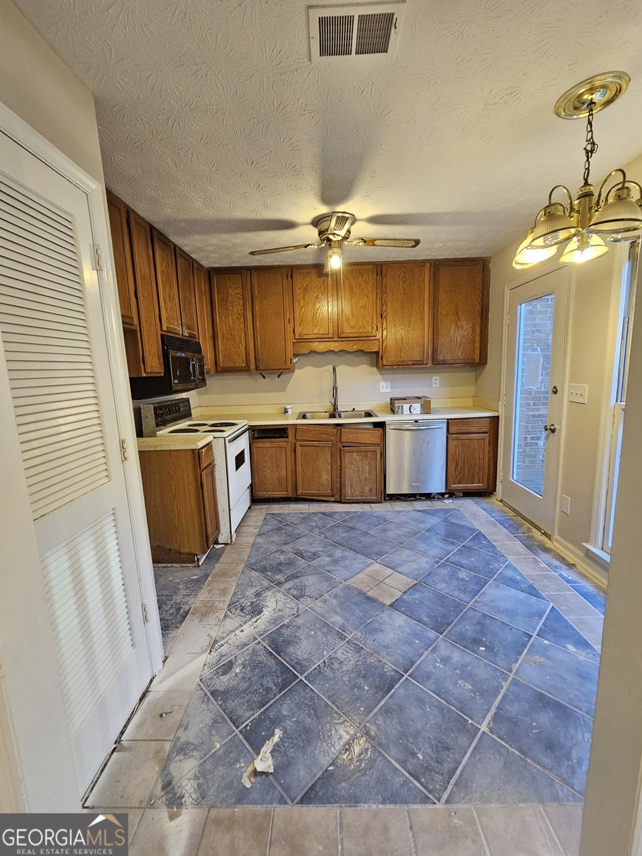 4146 Paddington Drive Duluth - 9