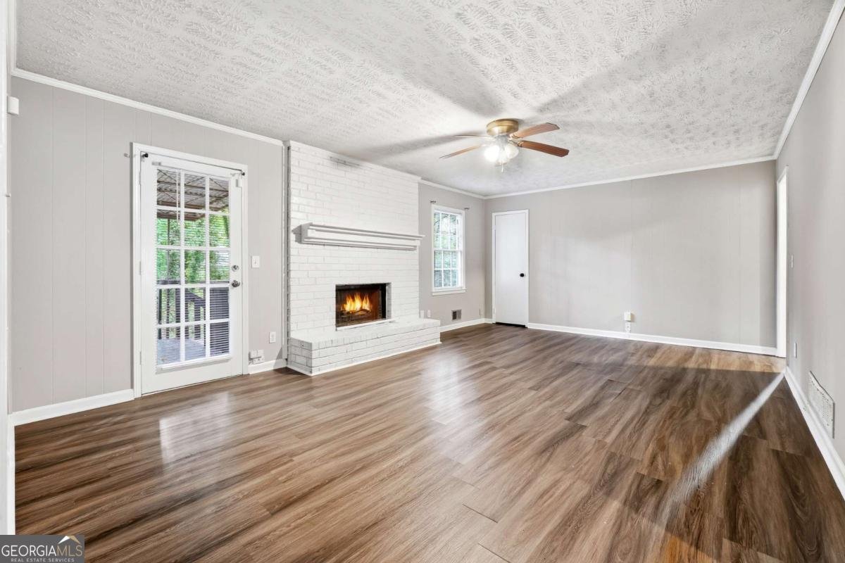 6653 Prinston Circle Douglasville - 23