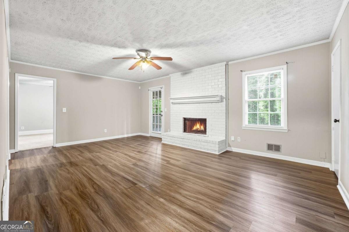 6653 Prinston Circle Douglasville - 24