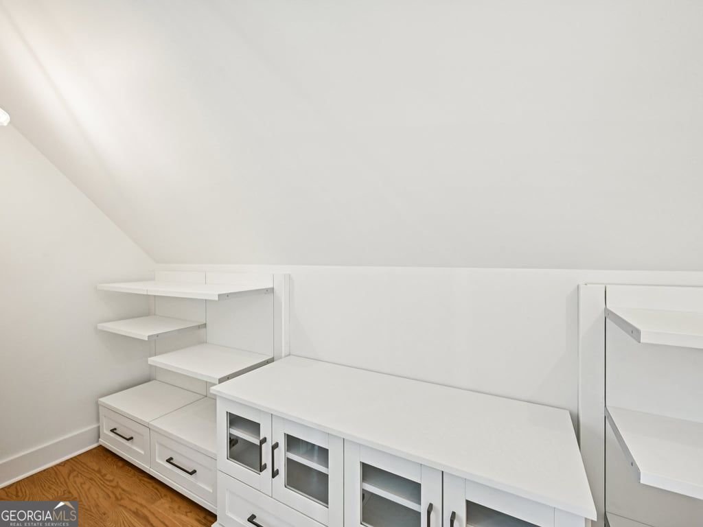283 King Avenue Athens - 50