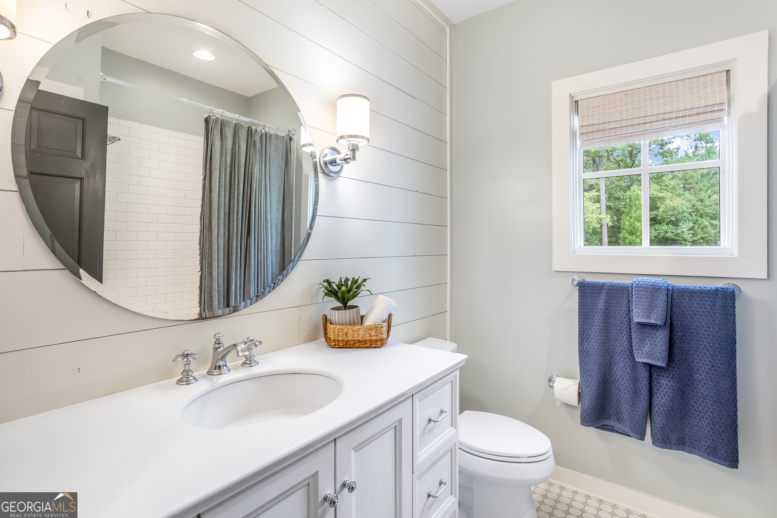 550 Spring Lake Creek White - 25