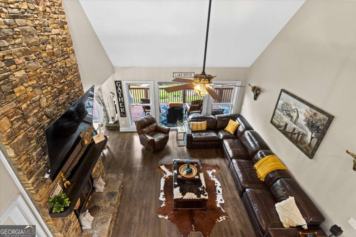 667 Cardinal Drive Monticello - 24