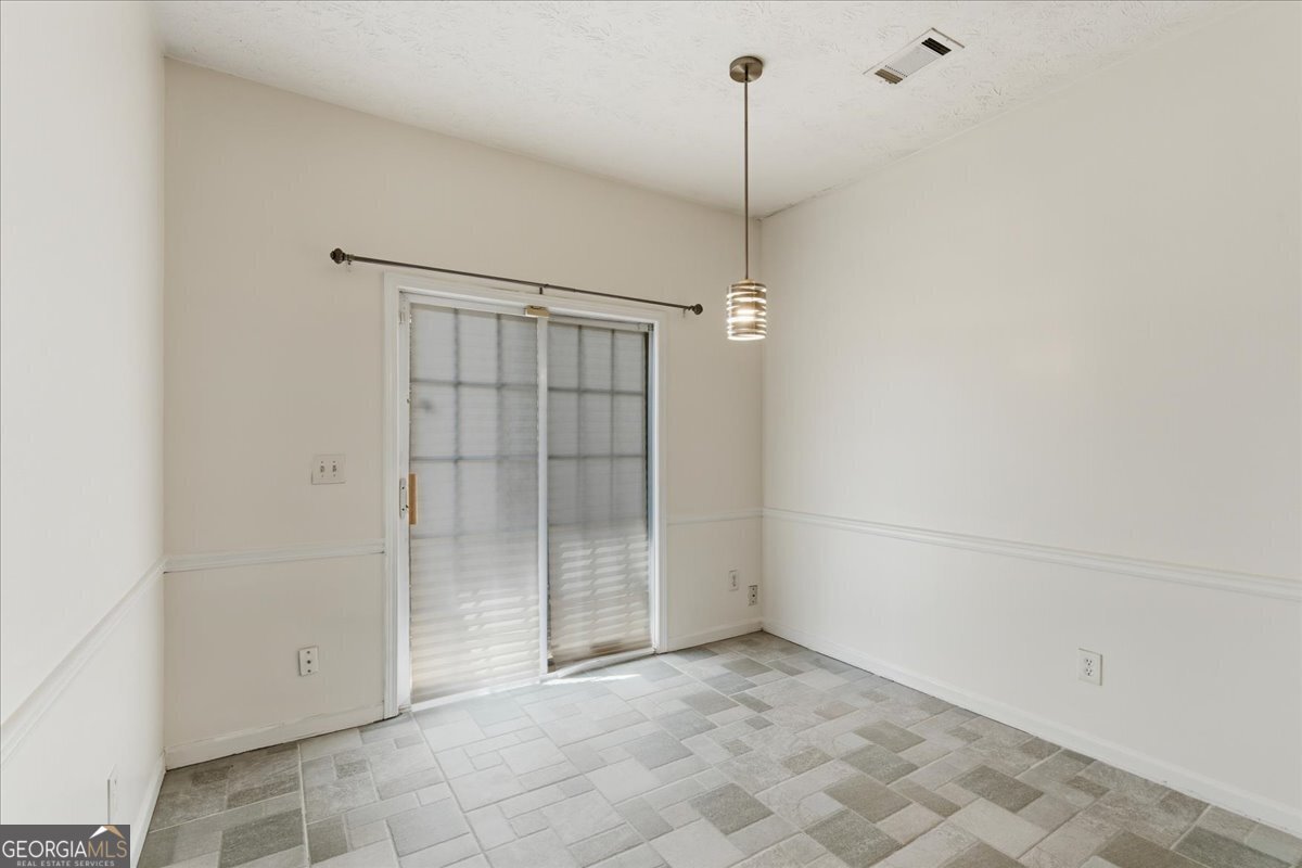 2818 Village Trc East Point - 2