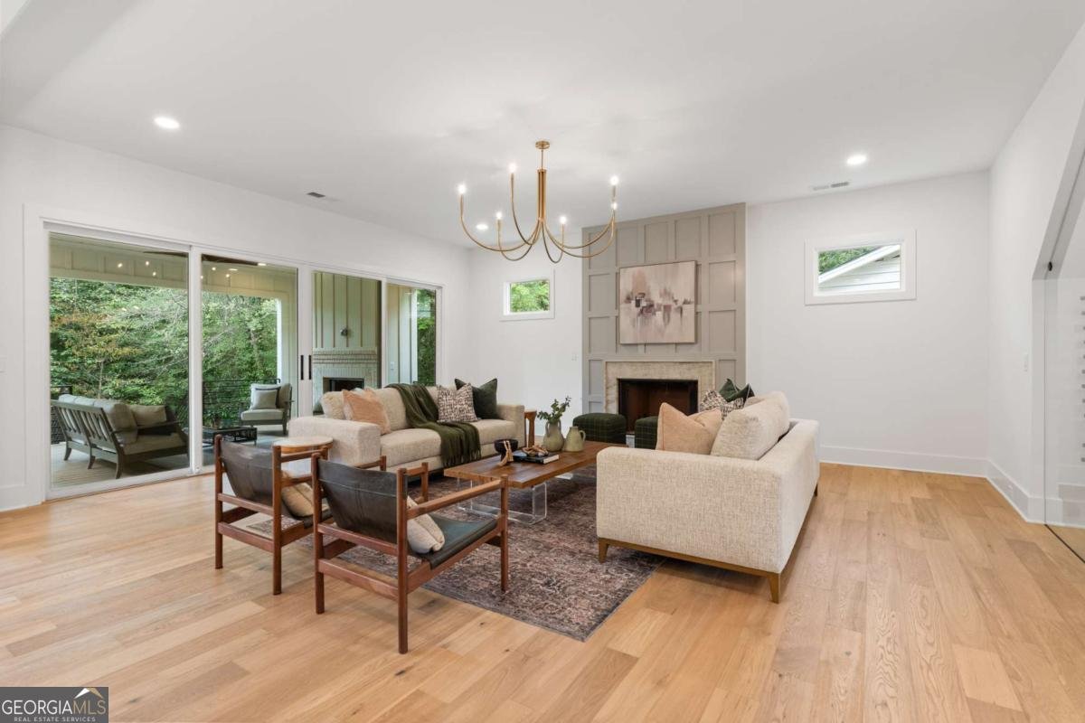 125 Spring Drive Roswell - 12