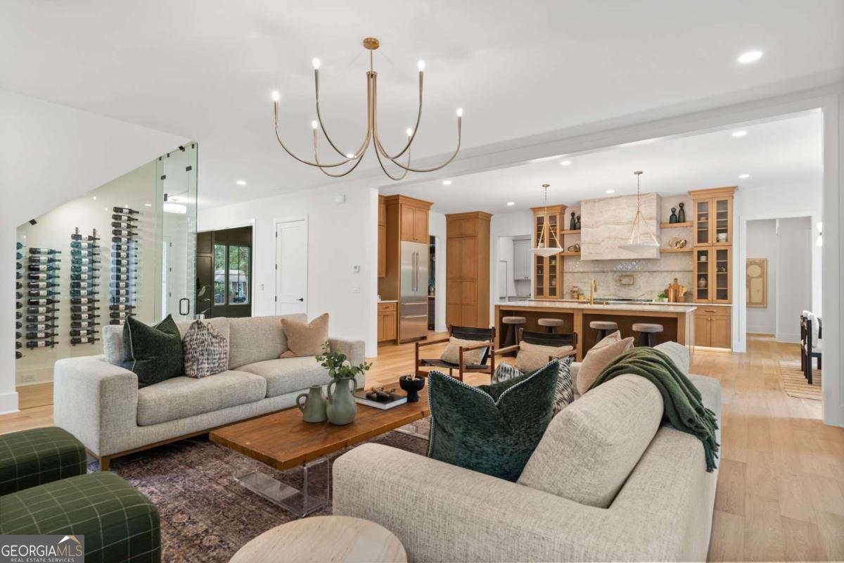 125 Spring Drive Roswell - 16