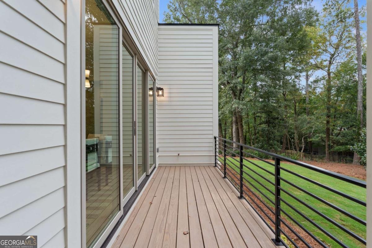125 Spring Drive Roswell - 22