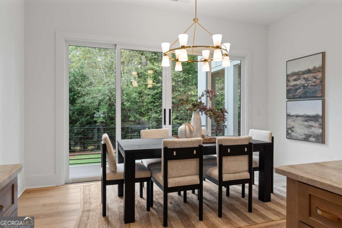 125 Spring Drive Roswell - 45