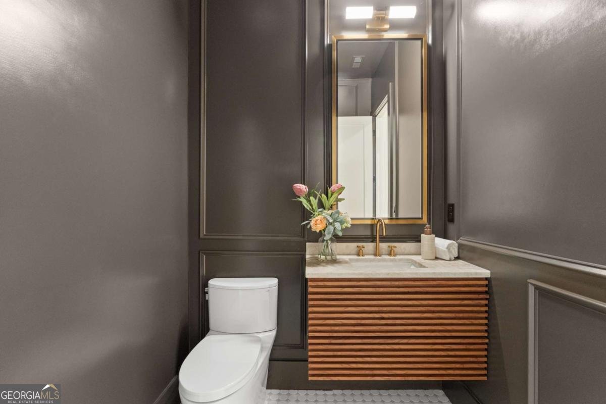 125 Spring Drive Roswell - 72