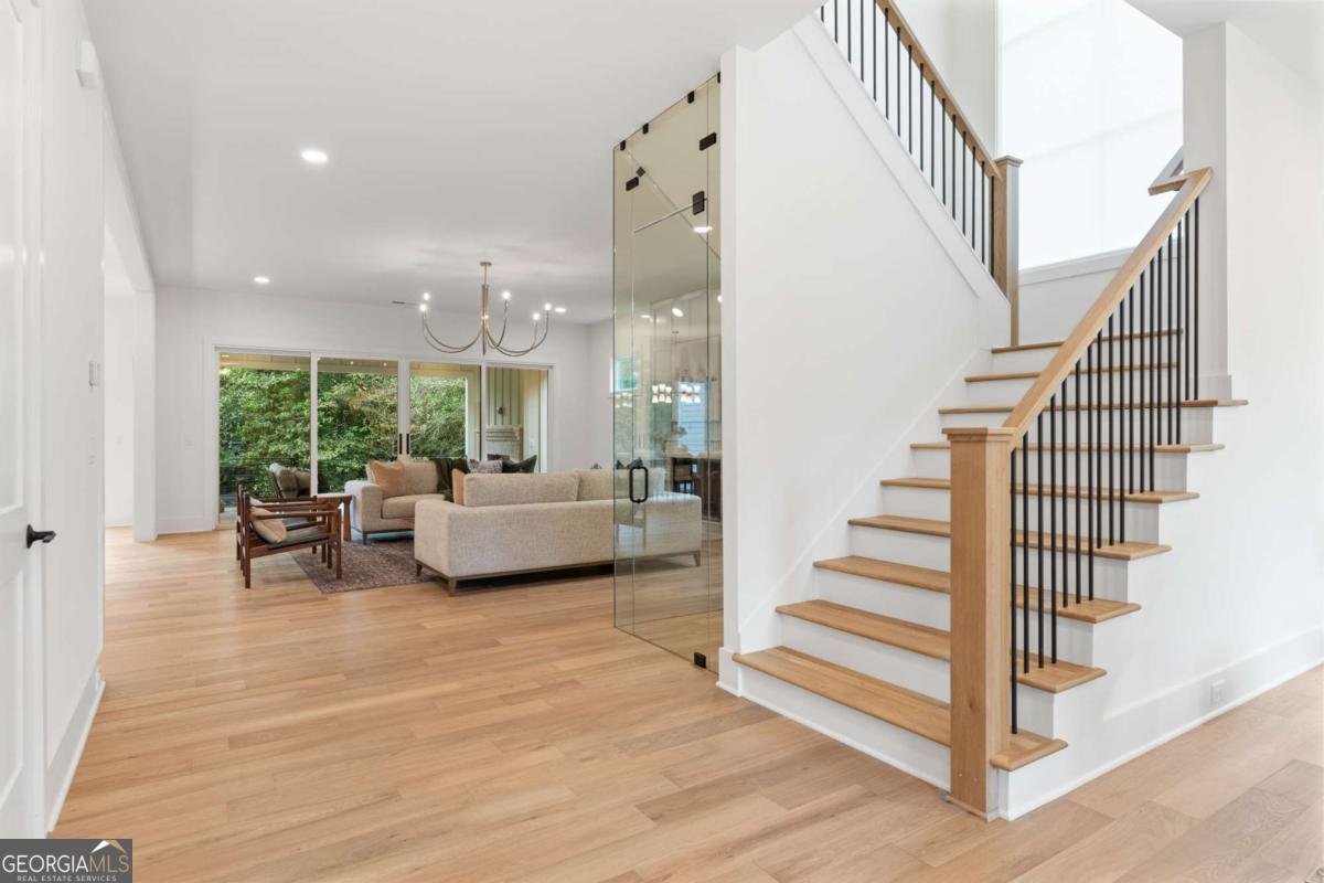 125 Spring Drive Roswell - 8