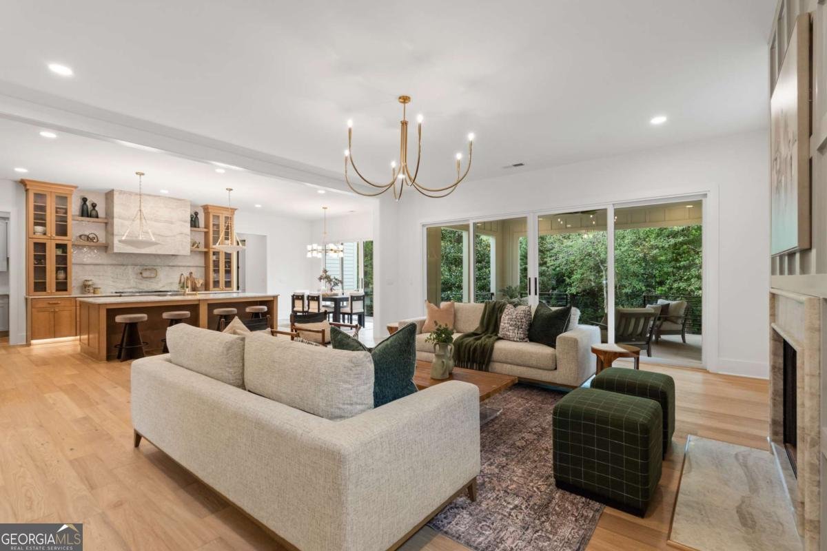 125 Spring Drive Roswell - 9