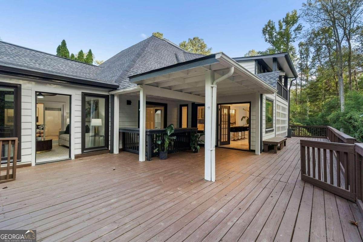 11260 Houze Road Roswell - 38