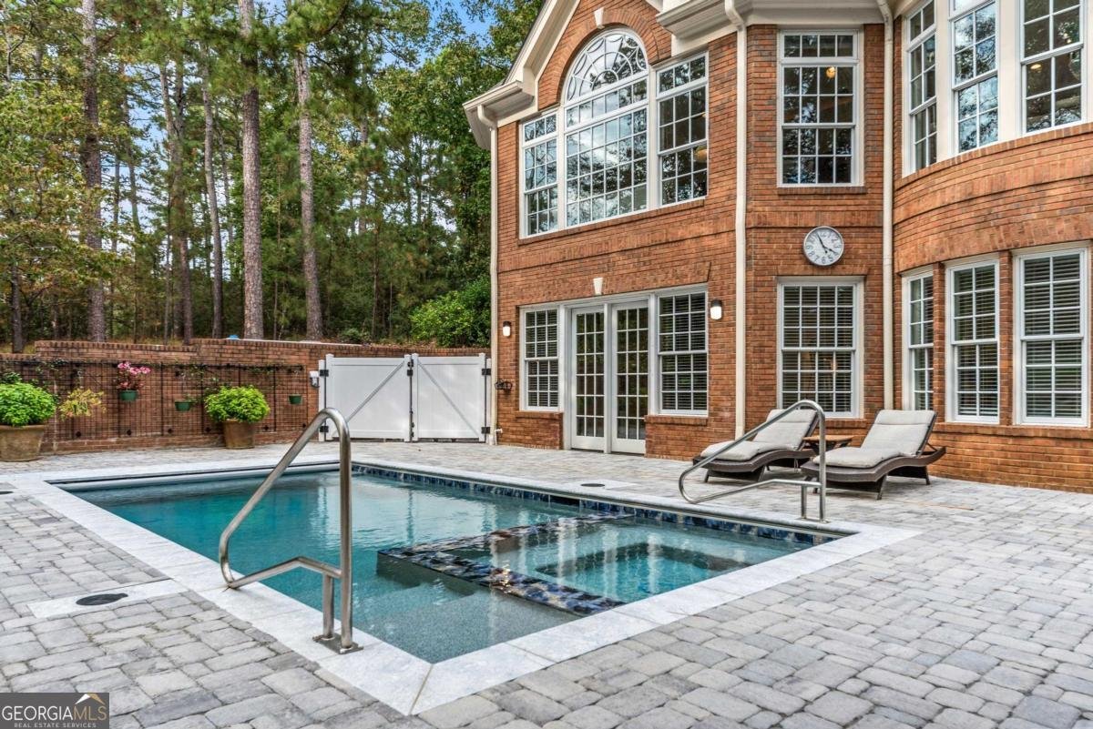 1090 Henrys Hill Greensboro - 48