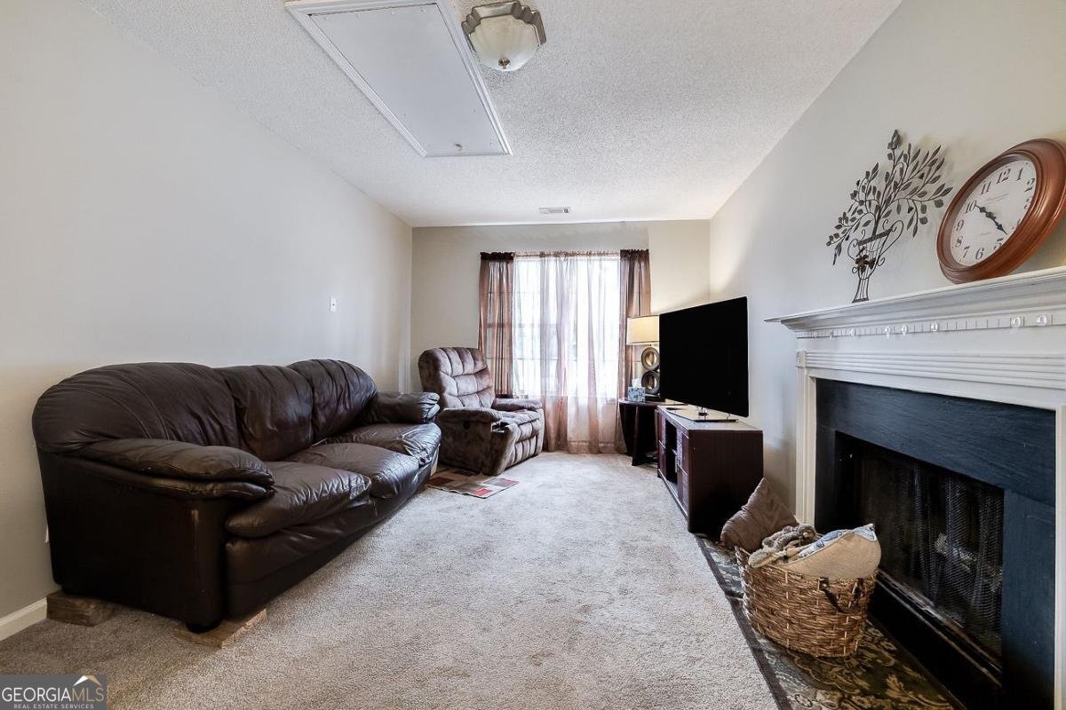 9 Tammys Circle Pooler - 14