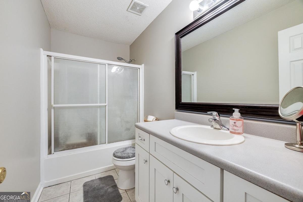 9 Tammys Circle Pooler - 19