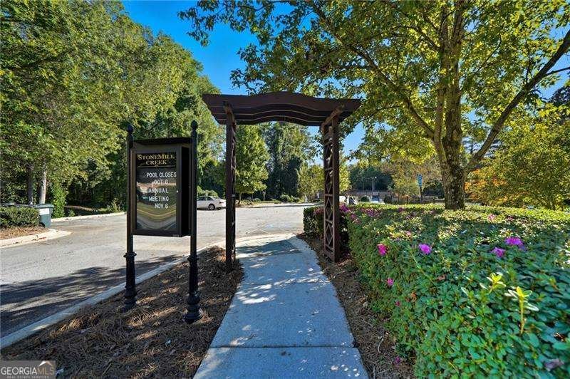 5584 Cathers Creek Drive Powder Springs - 50