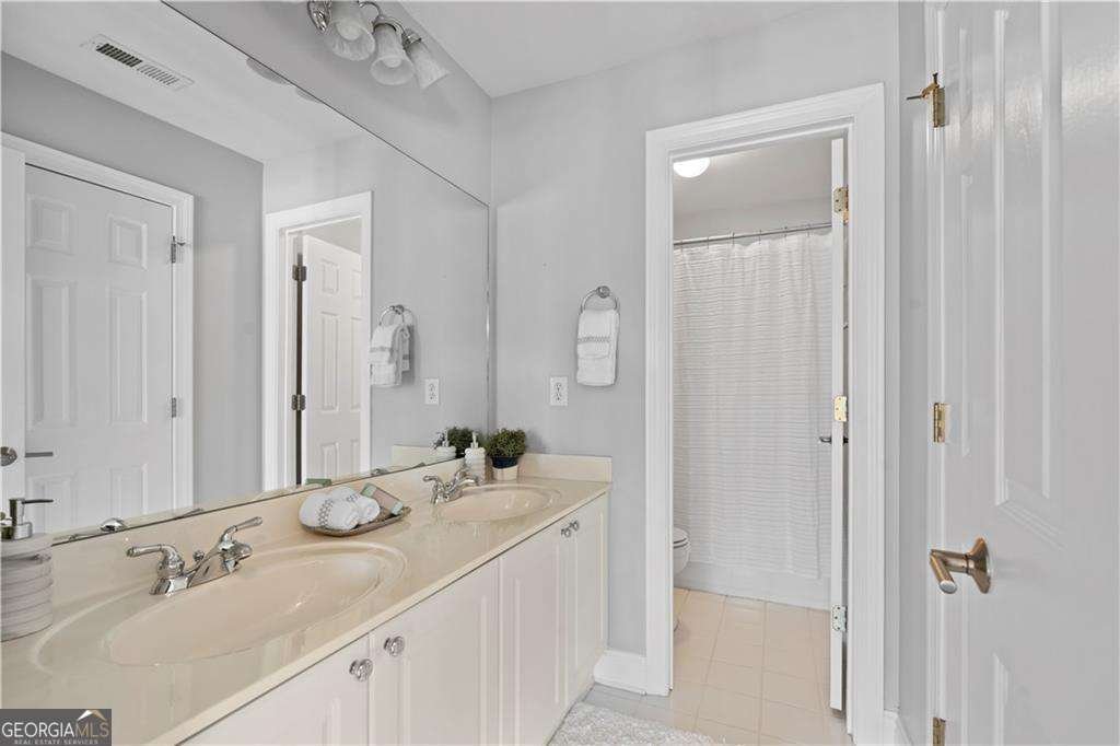 4350 Oakdale Vinings Circle Smyrna - 28