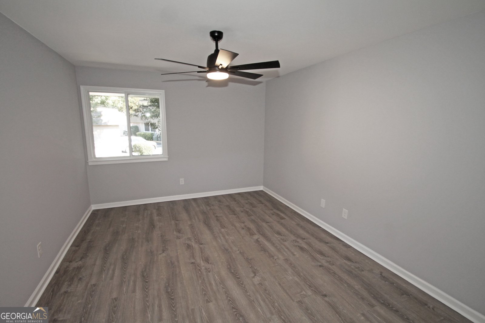 346 Carpenter Drive Sandy Springs - 16