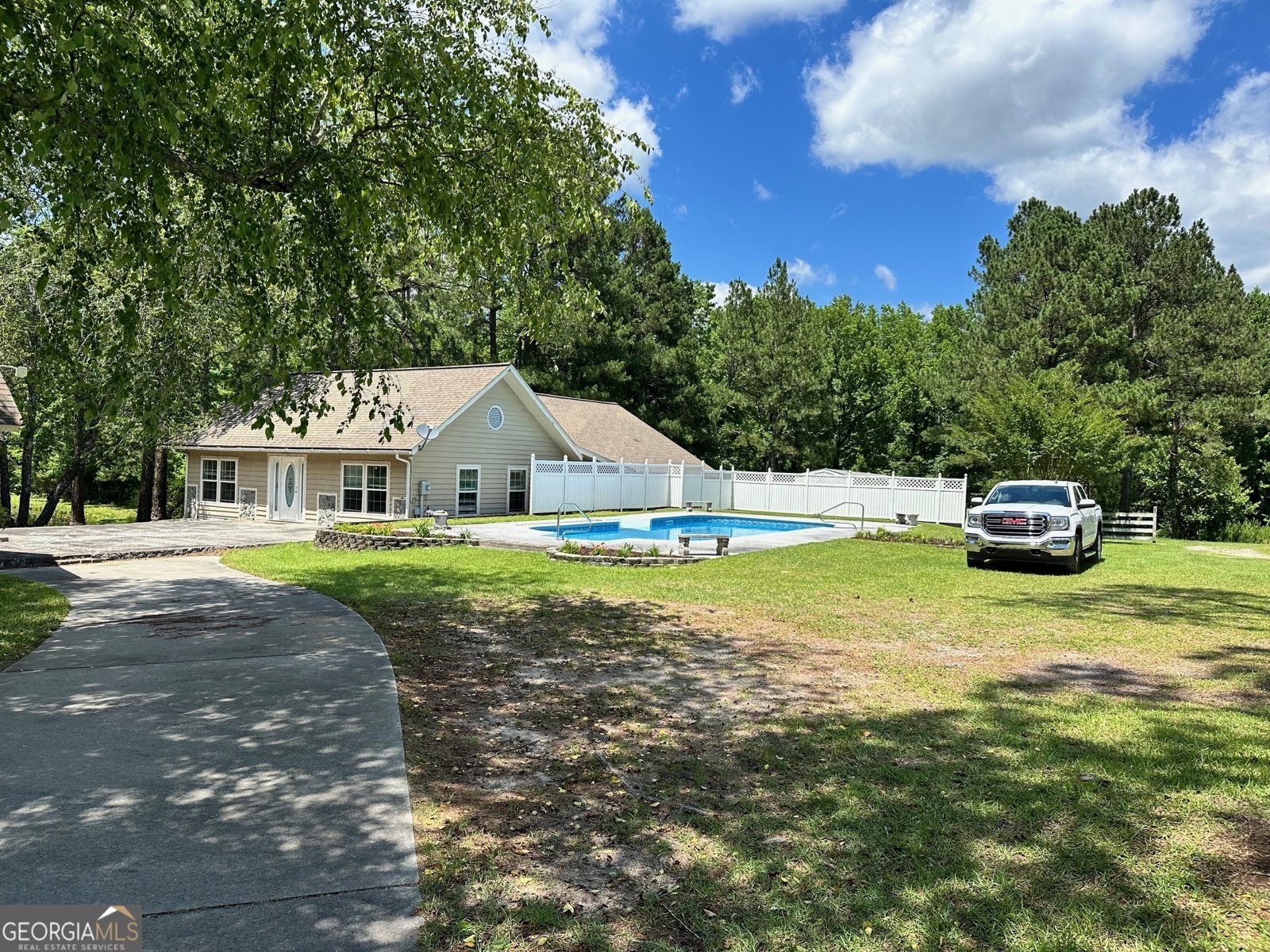 87 Georgia Avenue Adrian - 3