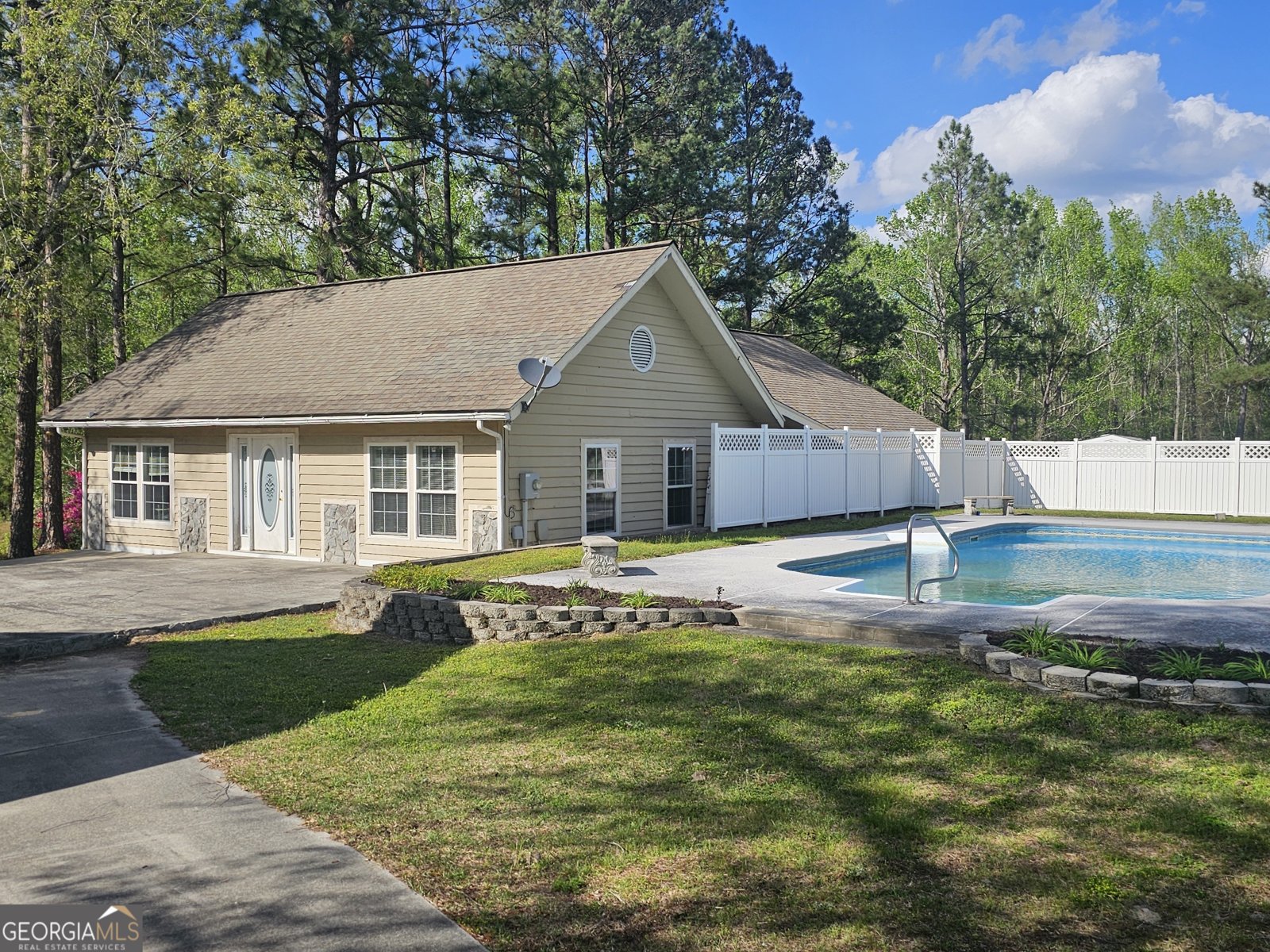 87 Georgia Avenue Adrian - 52