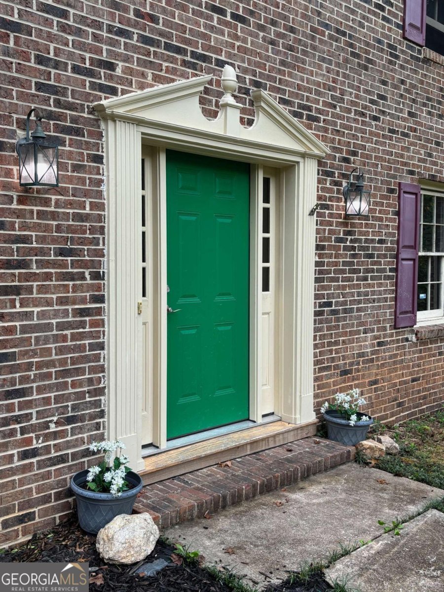 5762 Renee Court Lilburn - 2