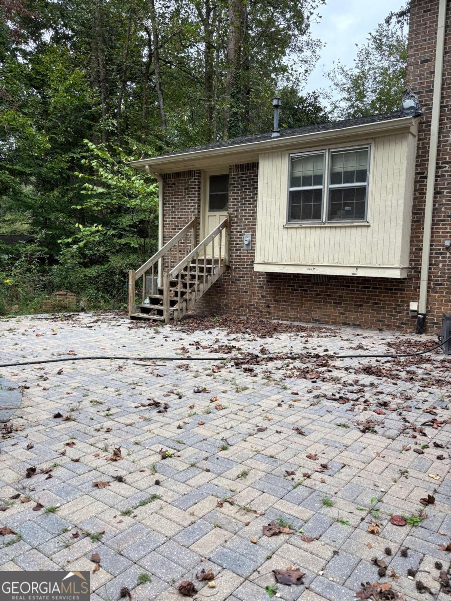 5762 Renee Court Lilburn - 8