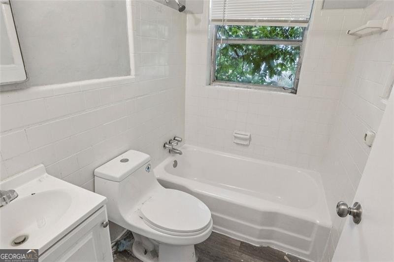 969 MOUNT AIRY Drive Atlanta - 10
