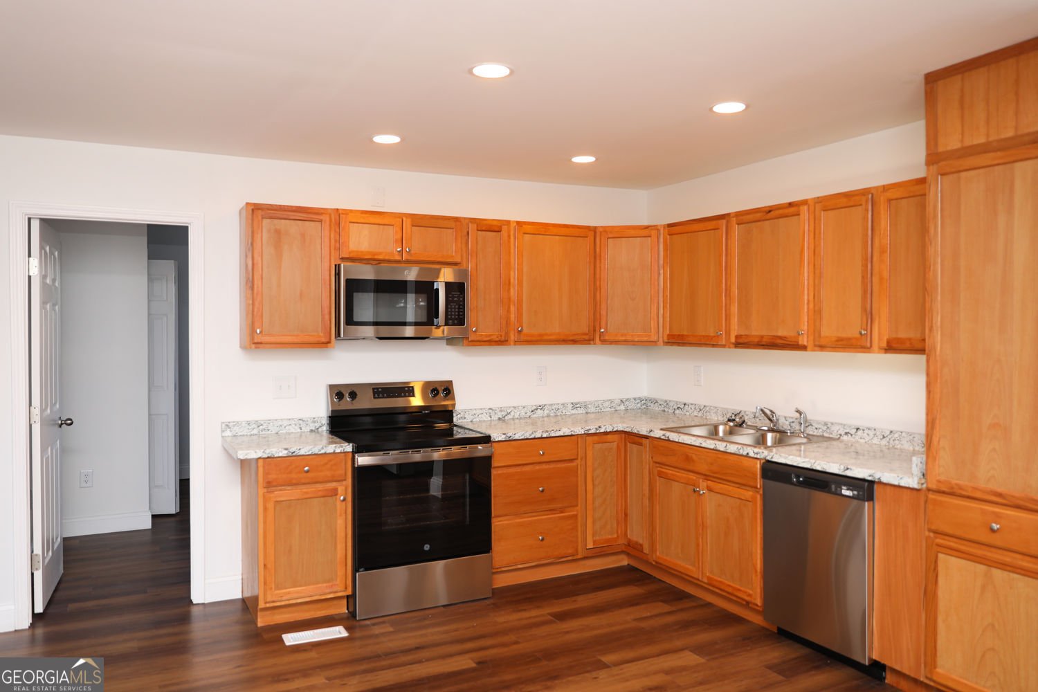 653 Highway 9 Dawsonville - 10