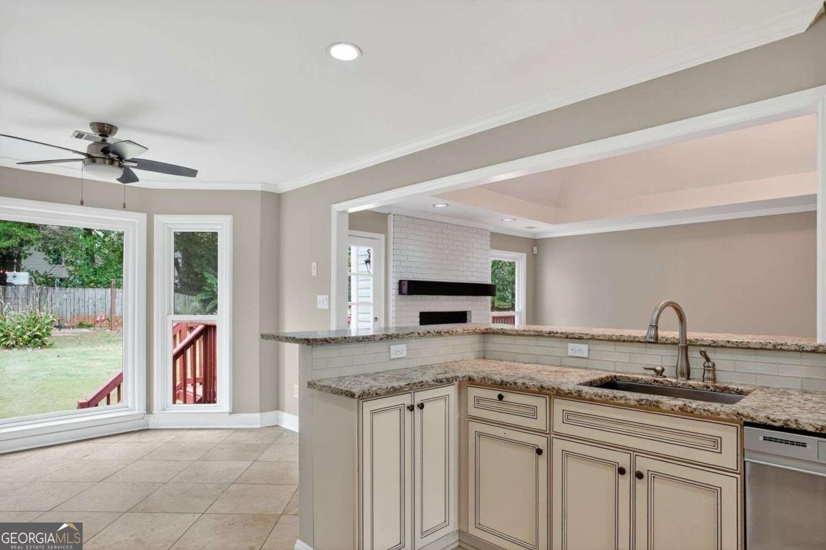 1320 Green Oak Circle Lawrenceville - 17