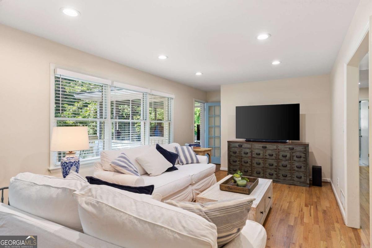 255 Alpine Drive Roswell - 11