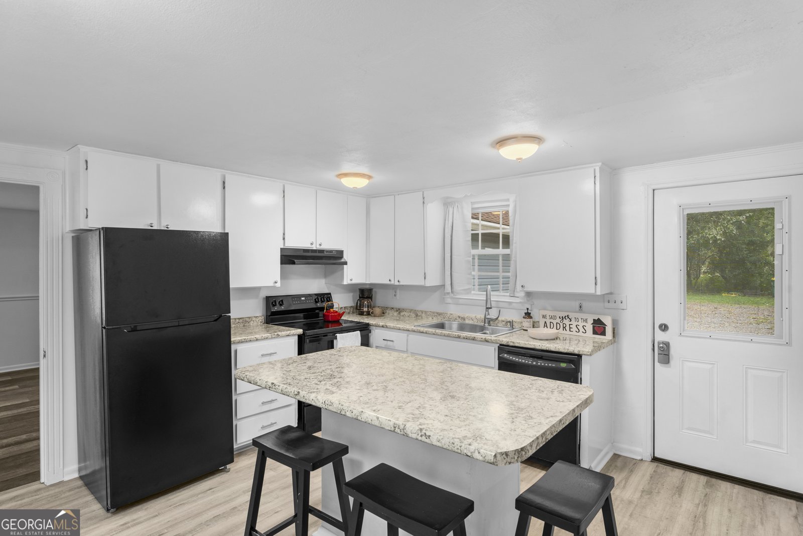 17 Russell Avenue Garden City - 1