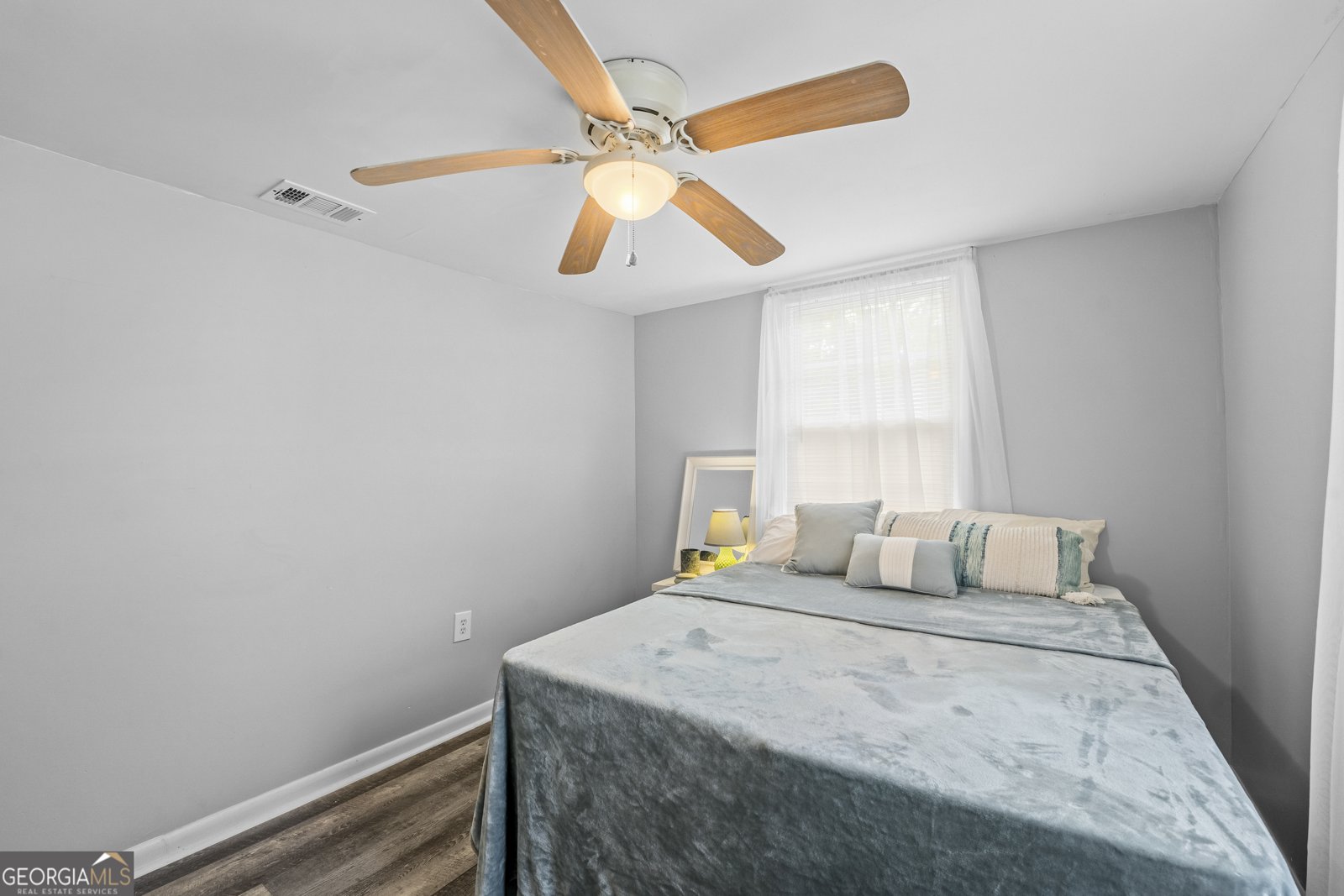 17 Russell Avenue Garden City - 13