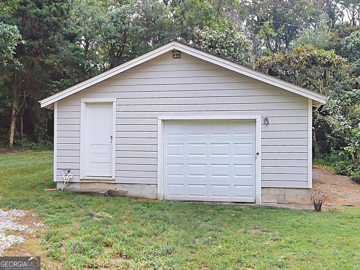 8083 Highway 166 Douglasville - 11